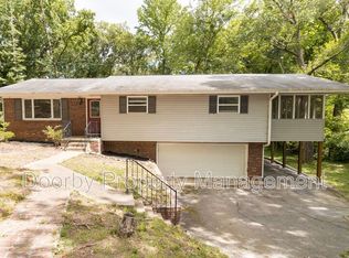 805 Gloria Ln, Hixson, TN 37343