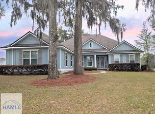 379 Harbour Island Cir, Waverly, GA 31565