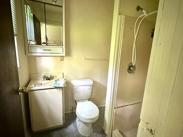 2105 Mackinaw St #2 — Photo 8