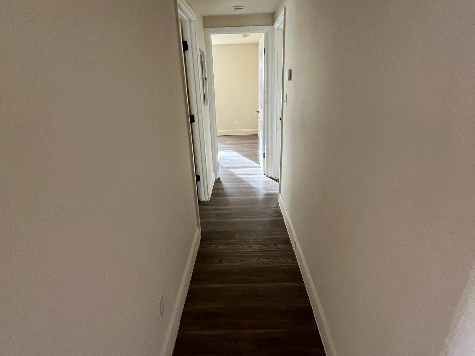 3 bed, 903 sqft, $1,750 — Photo 4