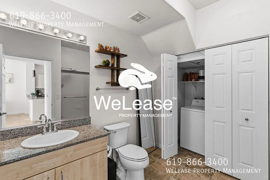 Building Photo - 1642 7th Ave #523