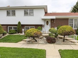 8132 W Lawrence Ave, Norridge, IL 60706