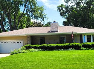 1217 Lake Shore Dr, Beaver Dam, WI 53916