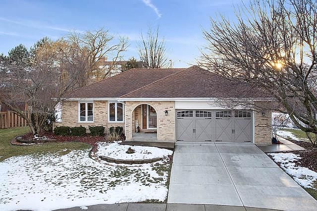 1st image of 15752 Torrey Pines Dr