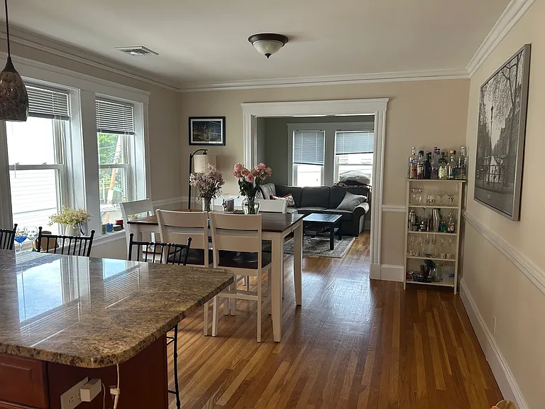7 Willoughby St #2 — Photo 5