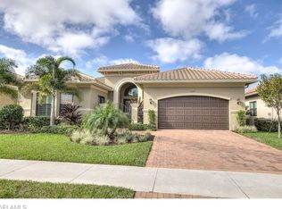 3275 Atlantic Cir, Naples, FL 34119