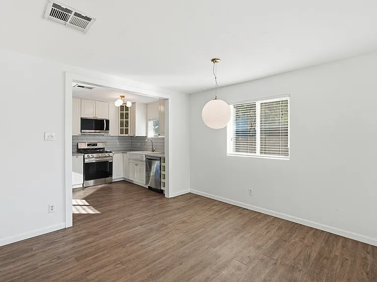 1322 W Taylor St — Photo 10