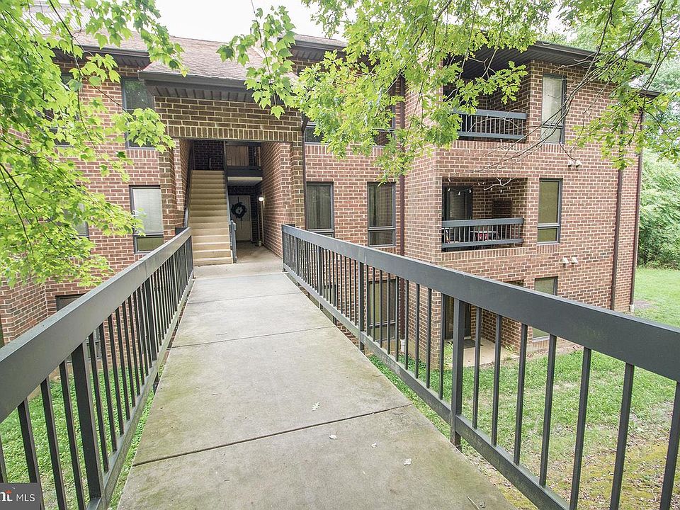 1st image of 44792 Locust Ridge Ct APT 850