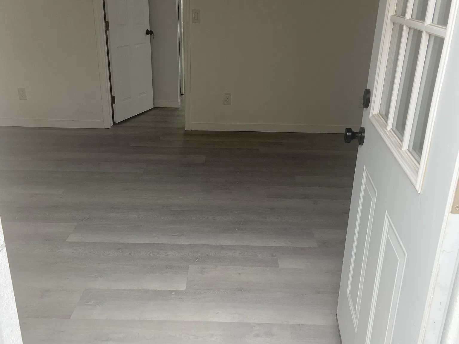 2 bed, 700 sqft, $2,500 — Photo 4