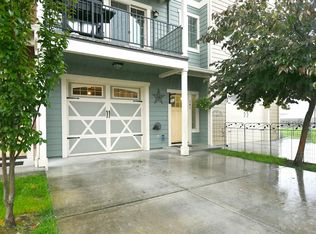 341 Englemann Ln, Medford, OR 97501