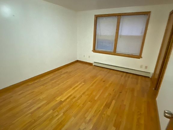 5th image of 8880 20th Ave #1