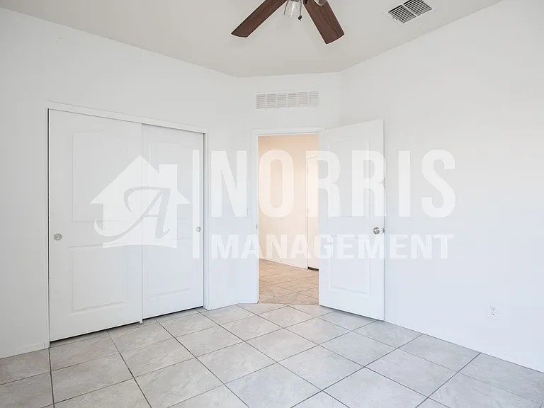 1153 E Gabrilla Dr — Photo 17