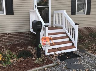 135 Roanoke Ave, Colonial Heights, VA 23834