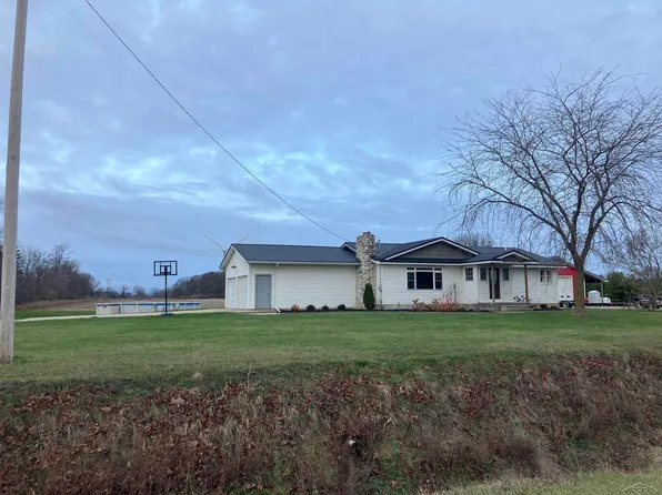 4615 S Meridian Rd, Merrill, MI 48637