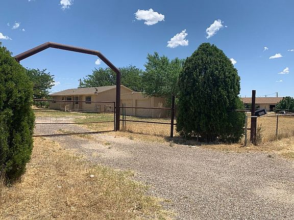 2nd image of 3880 N Milkyway Ave