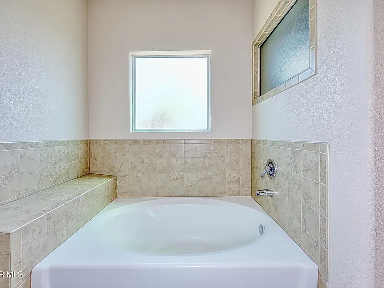 5601 Valley Maple Dr — Photo 42