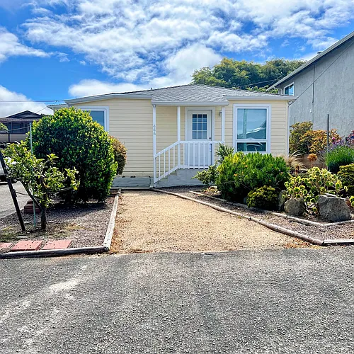 446 Tulare Ave Photo 1