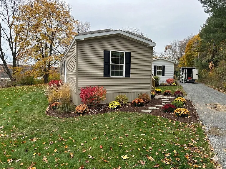 7 Fidler Ct — Photo 1