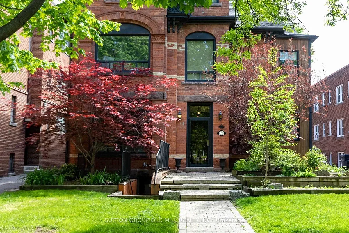 Building Photo - 133 Dunn Ave #203