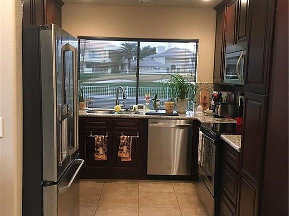 2nd image of 2915 Bel Air Dr