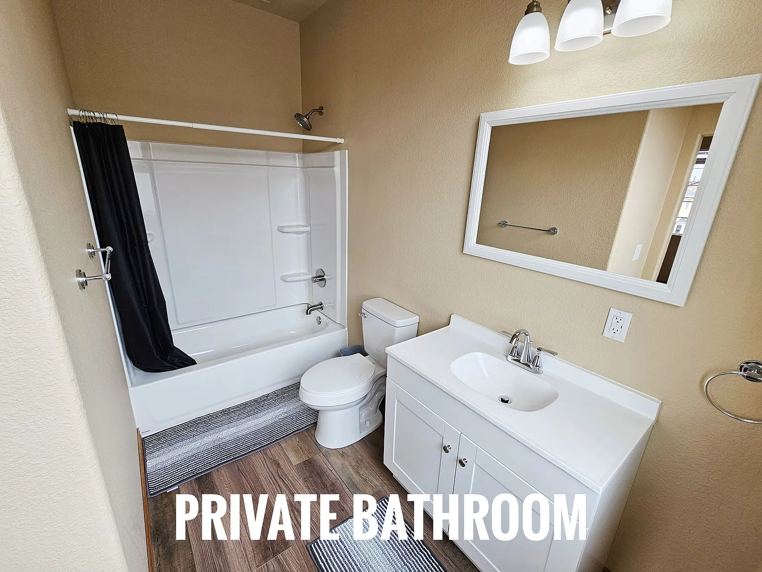 7 bed, 3.0 bath, 2358 sqft, $795 — Photo 3
