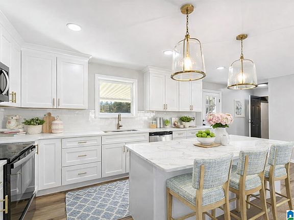 2nd image of 3311 Byars Rd