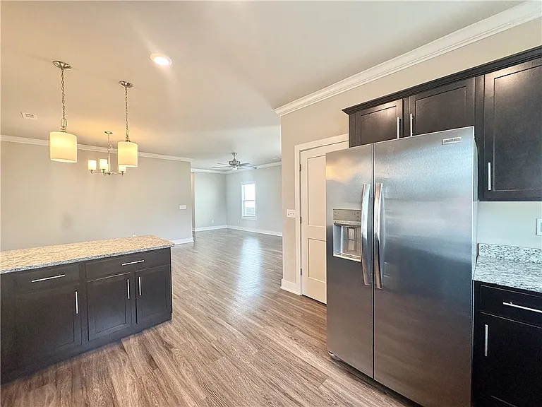 1013 NE Heights Ln — Photo 12