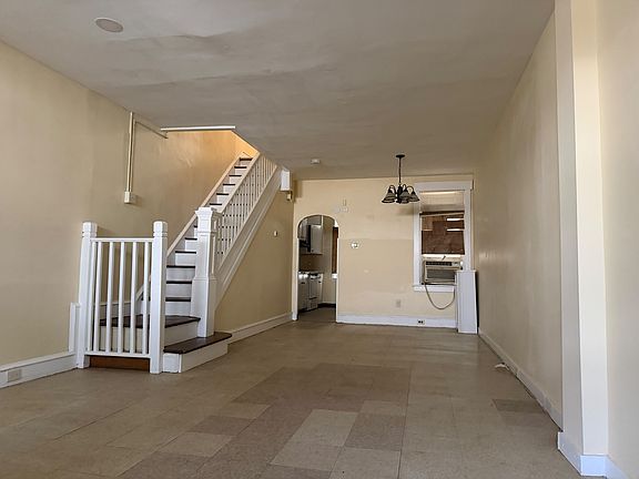 3rd image of 1106 Carl Miller Blvd