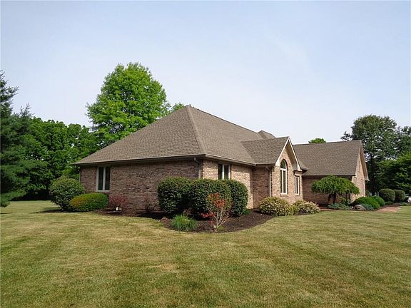 3rd image of 9844 S County Road 100 E
