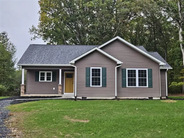 74 Evergreen Ct, Grottoes, VA 24421