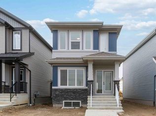 1011 Aster Blvd NW, Edmonton, AB T6T2V2