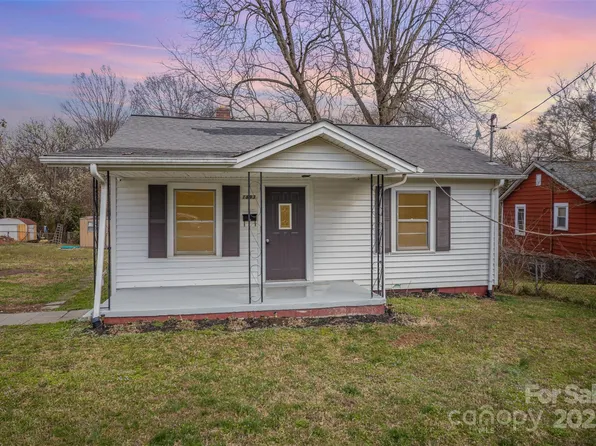 1893 Hilltop Cir, Gastonia, NC 28054