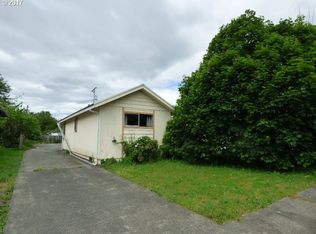 330 W 5th St, Coquille, OR