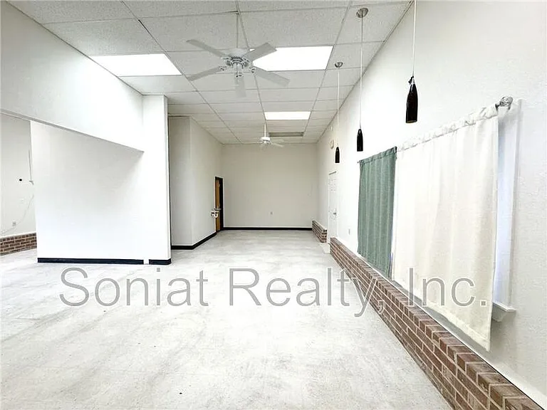 2658 Ursulines Ave — Photo 8