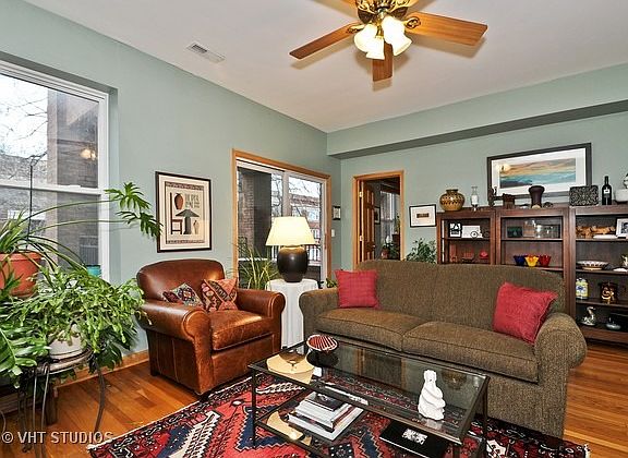 3rd image of 5646 N Wayne Ave #2N