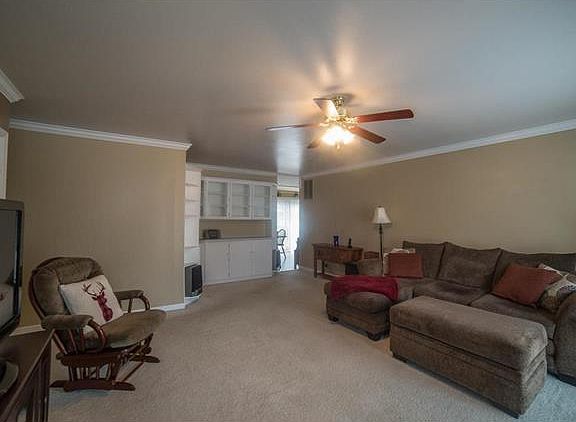 3rd image of 210 Whitehall Dr