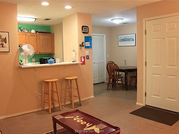 5th image of 1901 Holleman Dr W APT 408