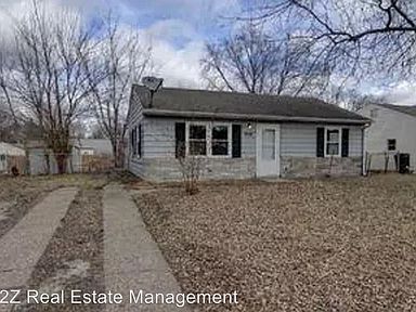 2116 W 68th St Davenport Ia 52806 Zillow