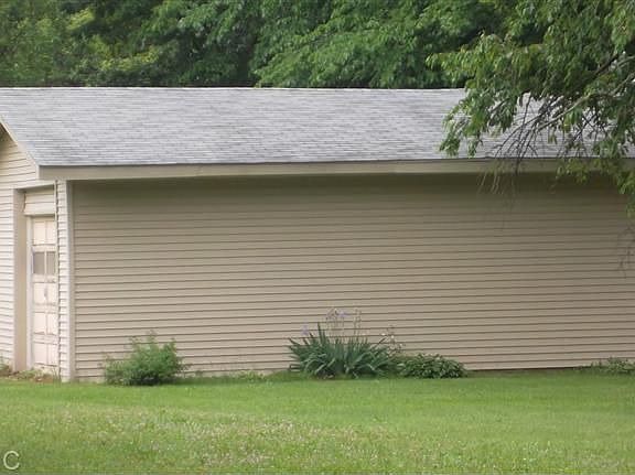 3rd image of 8473 W B Ave