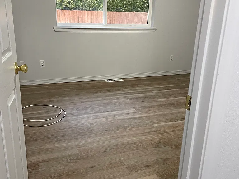 2214 N Abbey Glen Ct — Photo 10