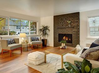 2827 21st Ave W APT 1, Seattle, WA 98199