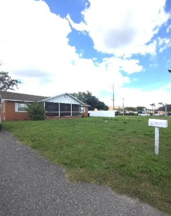 3903 W Morrison Ave