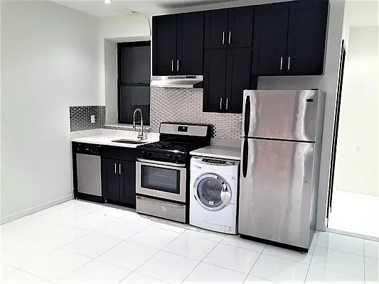 Rented by Charles Coutinho LLC | media 25