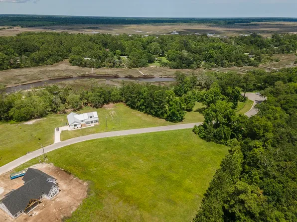 1134 & 1138 River Oaks Rd, Brunswick, GA 31523