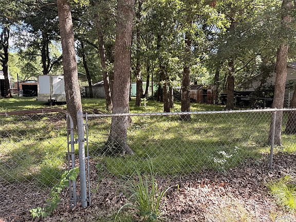 3rd image of Newcastle Dr
