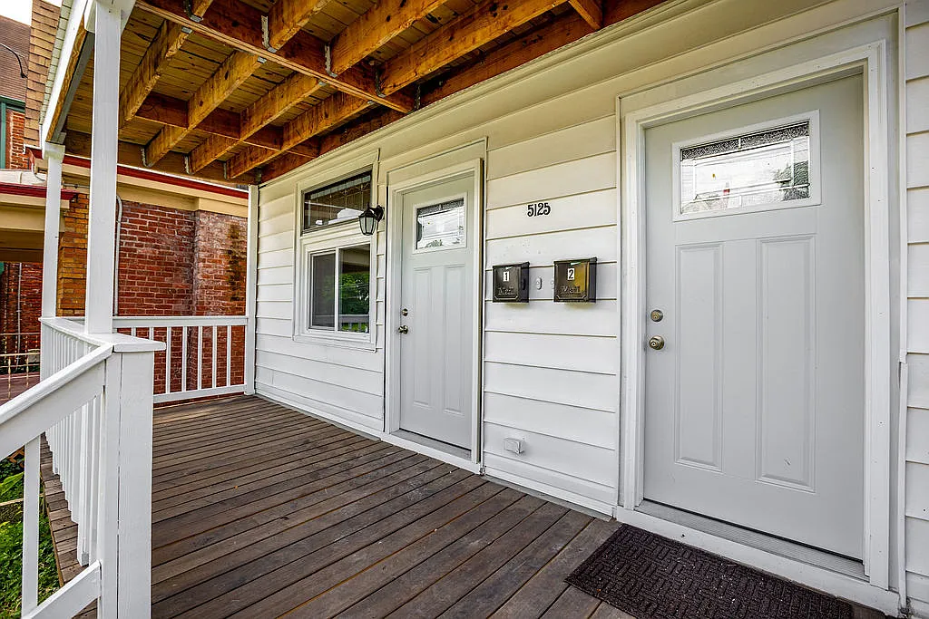 2 bed, 880 sqft, $1,500 — Photo 2