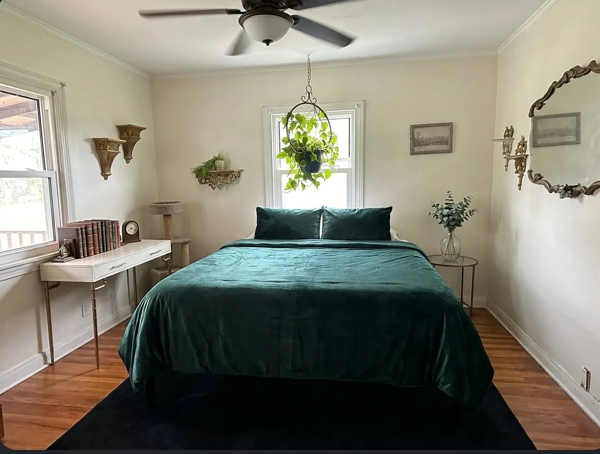 2 bed, 1100 sqft, $3,300 — Photo 4