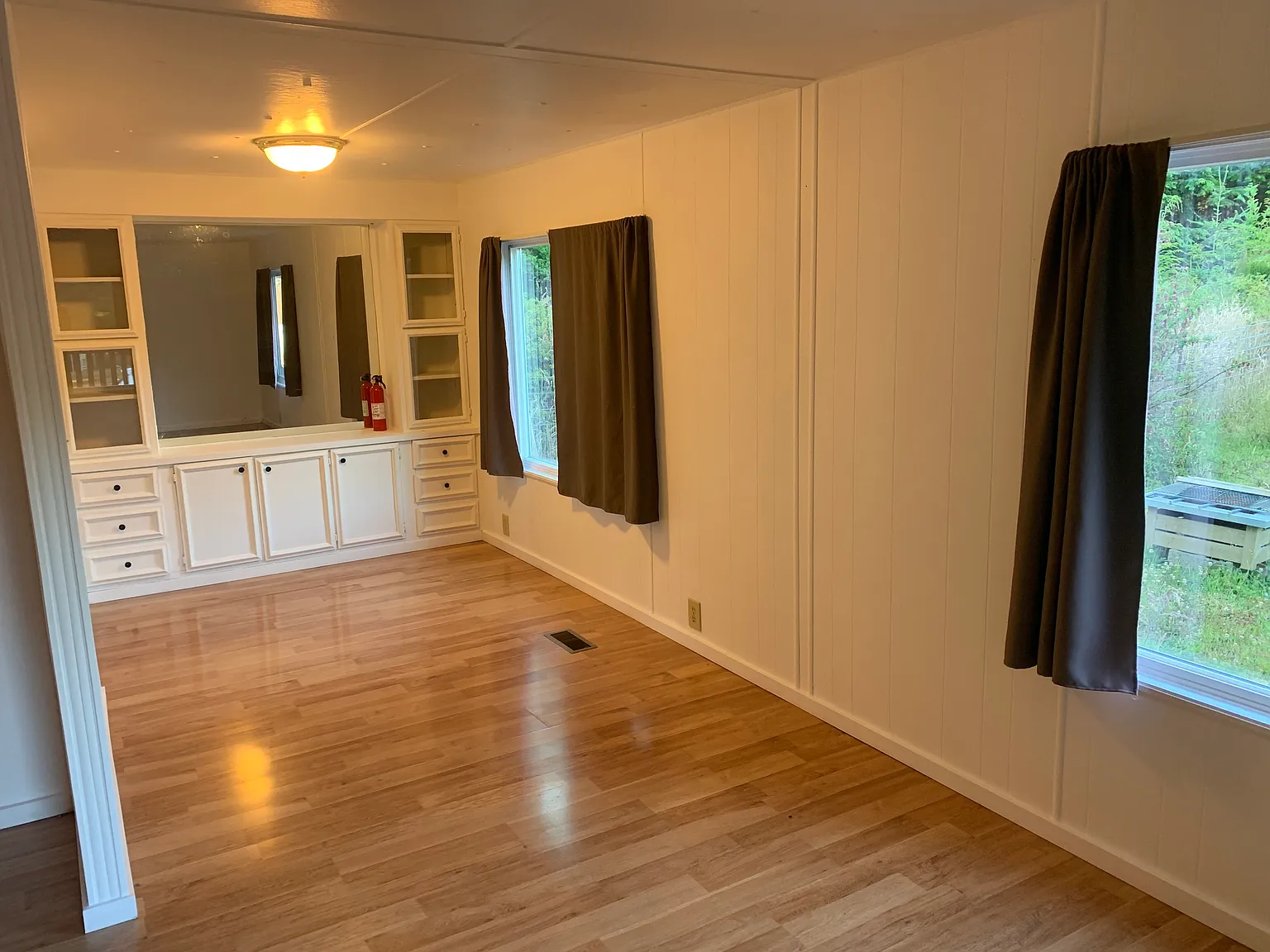 3 bed, 1500 sqft, $1,650 — Photo 2