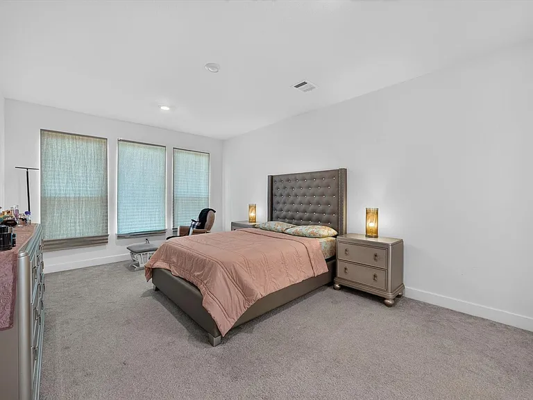 7410 Wildrye Meadow Ln — Photo 24