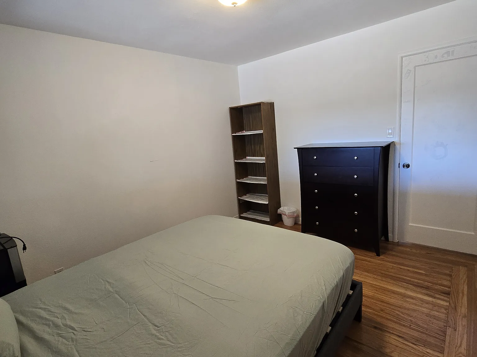 3 bed, 1261 sqft, $1,350 — Photo 2